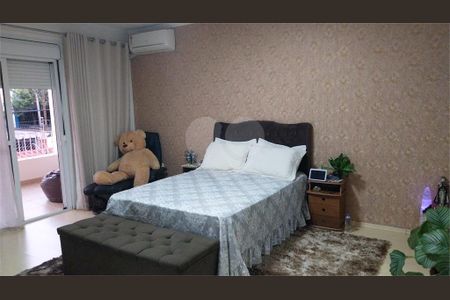 Casa à venda com 3 quartos, 330m² em Vila Sonia, São Paulo
