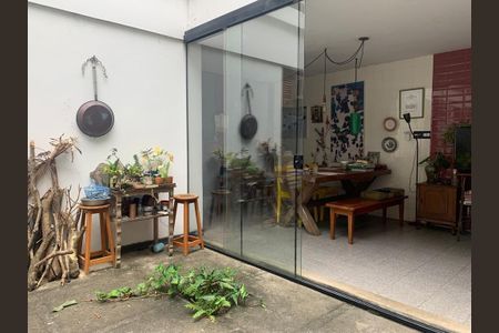 Casa à venda com 658m², 4 quartos e sem vaga