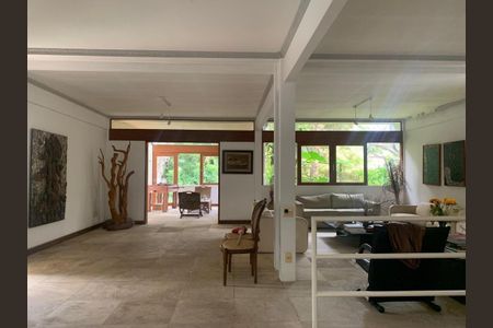 Casa à venda com 4 quartos, 658m² em Itacoatiara, Niterói