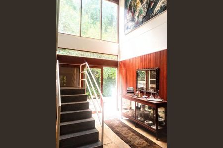 Casa à venda com 658m², 4 quartos e sem vaga