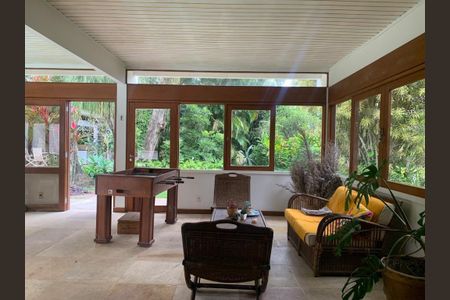 Casa à venda com 4 quartos, 658m² em Itacoatiara, Niterói