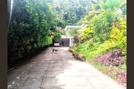 Casa à venda com 658m², 4 quartos e sem vaga