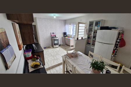 Casa à venda com 3 quartos, 150m² em Vila Industrial, São Paulo