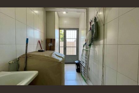 Apartamento à venda com 3 quartos, 80m² em Sagrada Família, Belo Horizonte