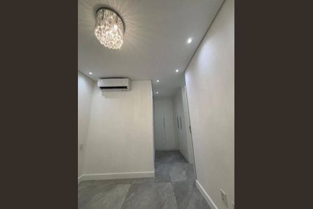 Apartamento à venda com 68m², 2 quartos e 1 vaga
