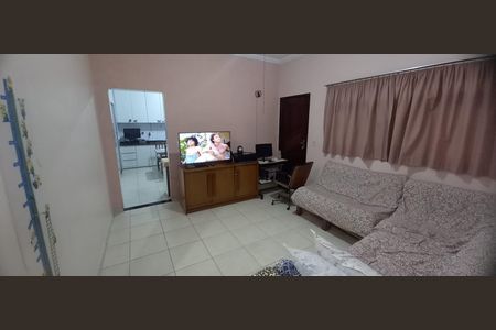 Casa à venda com 3 quartos, 400m² em Vila Norma, São Paulo