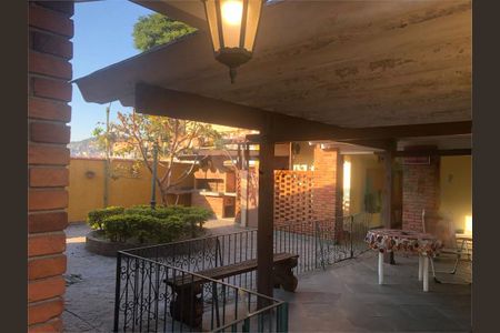 Casa à venda com 175m², 4 quartos e 3 vagas