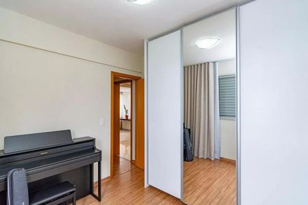 Apartamento à venda com 72m², 2 quartos e 2 vagas