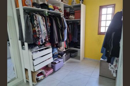 Casa à venda com 240m², 3 quartos e 7 vagas
