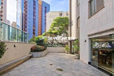 Apartamento à venda com 4 quartos, 150m² em Funcionários, Belo Horizonte