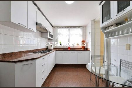 Apartamento à venda com 4 quartos, 150m² em Funcionários, Belo Horizonte
