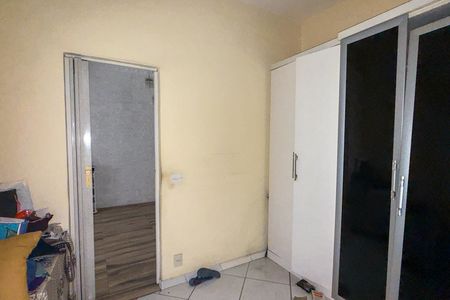 Casa à venda com 180m², 3 quartos e sem vaga Casa à venda com 180m², 3 quartos e sem vagaQuarto 1