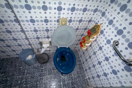 Casa à venda com 180m², 3 quartos e sem vaga Casa à venda com 180m², 3 quartos e sem vagaBanheiro