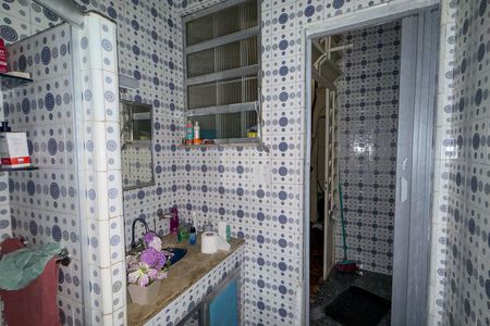 Casa à venda com 180m², 3 quartos e sem vaga Casa à venda com 180m², 3 quartos e sem vagaBanheiro
