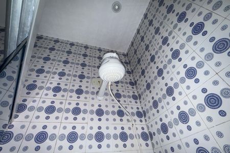 Casa à venda com 180m², 3 quartos e sem vaga Casa à venda com 180m², 3 quartos e sem vagaBanheiro