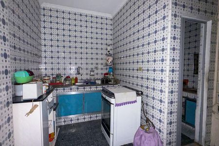 Casa à venda com 180m², 3 quartos e sem vaga Casa à venda com 180m², 3 quartos e sem vagaCozinha