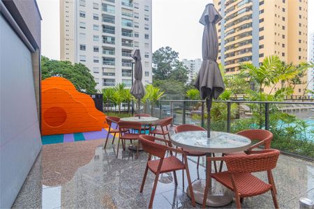 Apartamento à venda com 205m², 4 quartos e 3 vagas