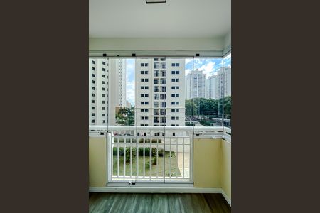 Apartamento para alugar com 52m², 2 quartos e 1 vaga Apartamento para alugar com 52m², 2 quartos e 1 vagaVaranda