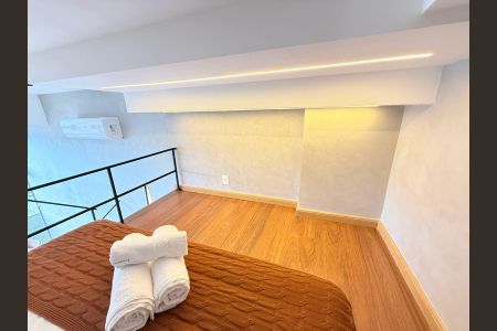 Studio à venda com 38m², 1 quarto e sem vaga Studio à venda com 38m², 1 quarto e sem vagaQuarto