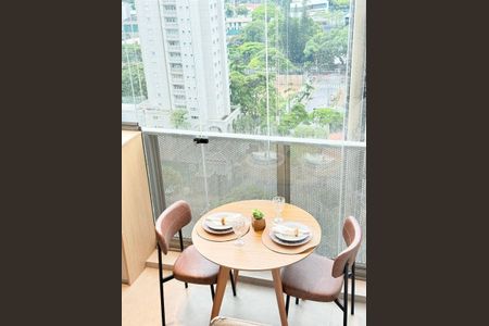 Studio à venda com 38m², 1 quarto e sem vaga Studio à venda com 38m², 1 quarto e sem vagaSala de Jantar
