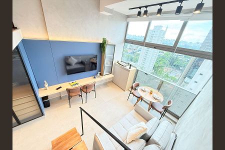 Studio à venda com 38m², 1 quarto e sem vaga Studio à venda com 38m², 1 quarto e sem vagaSala de Jantar