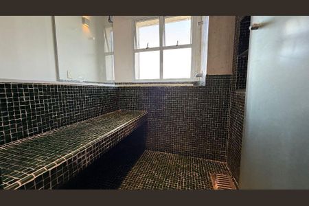 Apartamento à venda com 161m², 2 quartos e 3 vagas