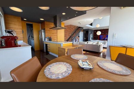Apartamento à venda com 161m², 2 quartos e 3 vagas