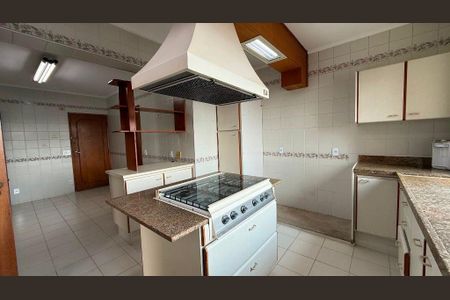 Apartamento à venda com 235m², 4 quartos e 3 vagas