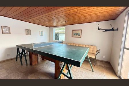 Apartamento à venda com 235m², 4 quartos e 3 vagas
