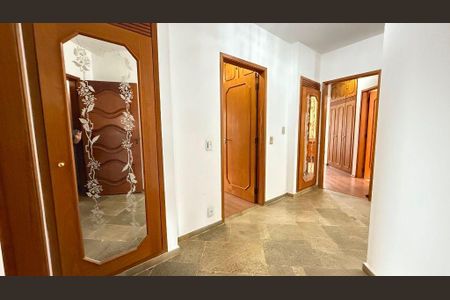 Apartamento à venda com 235m², 4 quartos e 3 vagas