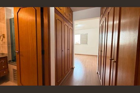 Apartamento à venda com 235m², 4 quartos e 3 vagas