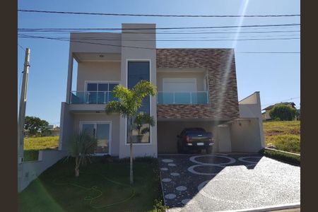Casa à venda com 274m², 3 quartos e 4 vagas