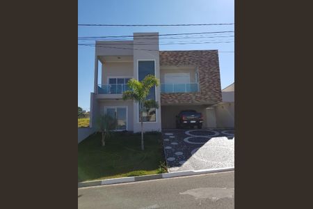 Casa à venda com 274m², 3 quartos e 4 vagas