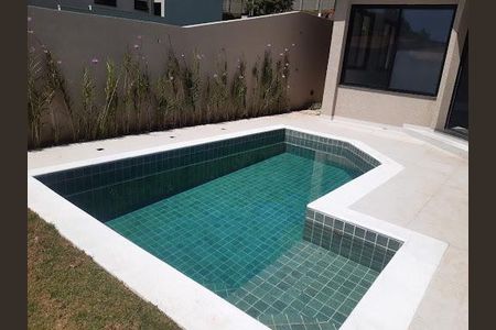 Casa à venda com 200m², 4 quartos e 4 vagas