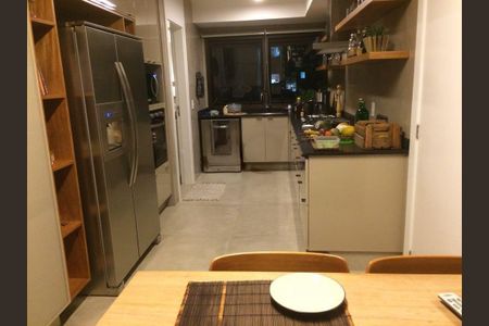 Apartamento à venda com 3 quartos, 209m² em Santo Amaro, São Paulo
