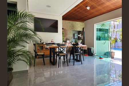 Casa à venda com 5 quartos, 414m² em Parque dos Passaros, São Bernardo do Campo