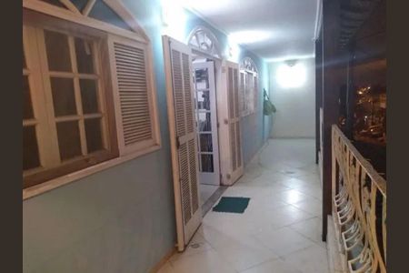 Casa à venda com 260m², 6 quartos e 3 vagas