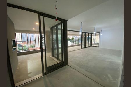 Apartamento à venda com 211m², 4 quartos e 3 vagas