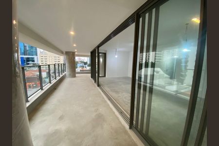 Apartamento à venda com 211m², 4 quartos e 3 vagas