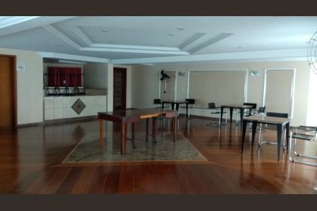 Apartamento à venda com 3 quartos, 240m² em Jardim Imperial, São Paulo