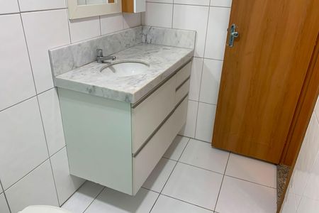 Apartamento para alugar com 72m², 2 quartos e 1 vaga Apartamento para alugar com 72m², 2 quartos e 1 vagaBanheiro