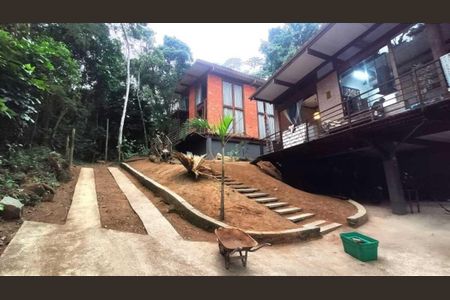 Casa à venda com 3 quartos, 250m² em Vargem Grande, Rio de Janeiro