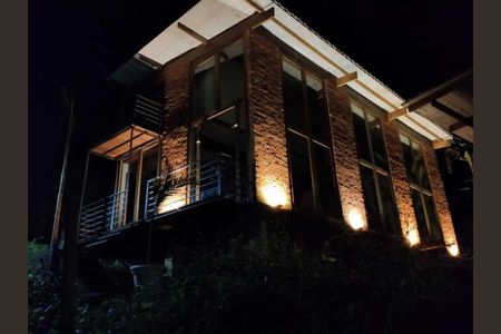 Casa à venda com 250m², 3 quartos e 3 vagas