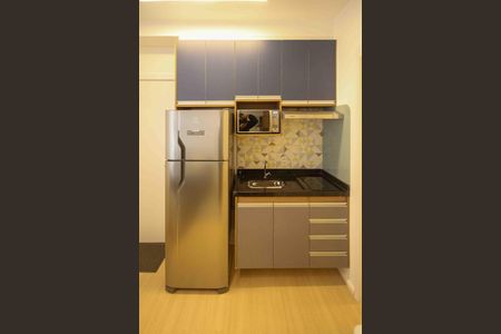 Cozinha de apartamento para alugar com 2 quartos, 25m² em Vila Ema, São Paulo