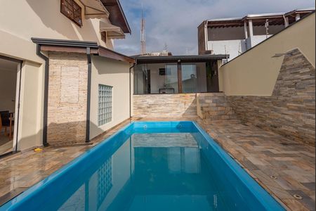 Piscina de casa à venda com 3 quartos, 250m² em Jardim dos Oliveiras, Campinas