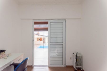 Casa à venda com 250m², 3 quartos e 2 vagas Casa à venda com 250m², 3 quartos e 2 vagasQuarto 1