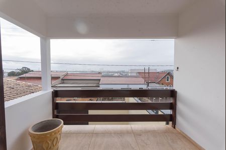 Casa à venda com 250m², 3 quartos e 2 vagas Casa à venda com 250m², 3 quartos e 2 vagasVaranda da Suíte