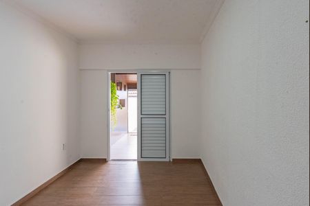 Casa à venda com 250m², 3 quartos e 2 vagas Casa à venda com 250m², 3 quartos e 2 vagasQuarto 2