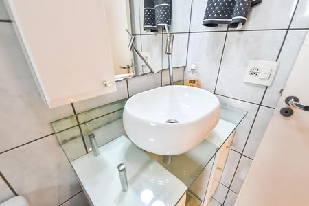 Apartamento para alugar com 51m², 2 quartos e 1 vaga Apartamento para alugar com 51m², 2 quartos e 1 vagaBanheiro