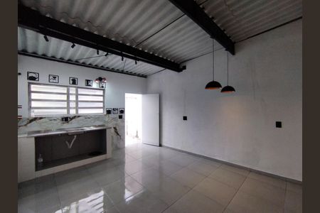 Casa para alugar com 120m², 1 quarto e 1 vaga Casa para alugar com 120m², 1 quarto e 1 vagaCozinha - Armários